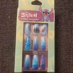 Disney Stitch Faux Nail 24 Piece Set